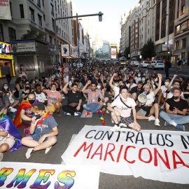  Manifestación celebrada este lunes en Madrid para condenar la brutal agresión que acabó este sábado con la vida del joven Samuel Luiz, de 24 años, en A Coruña, un crimen por el que se ha continuado tomando declaración a los testigos sin que por el