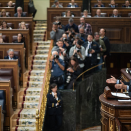  El líder del PP, Alberto Núñez Feijóo, interviene durante una sesión plenaria, a 14 de marzo de 2024, en Madrid.- EP