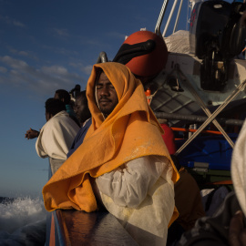 A bordo del Aita Mari la mañana del desembarco de los 79 rescatados en Italia / Marta Maroto 