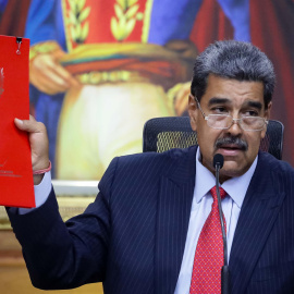  El presidente de Venezuela, Nicolás Maduro, habla durante una rueda de prensa, en el Palacio de Miraflores en Caracas (Venezuela). Imagen de archivo. EFE/ Ronald Peña R.