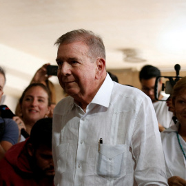 El candidato de la oposición venezolana Edmundo Gonzalez el dñia de las elecciones presidenciales, en Caracas. REUTERS/Leonardo Fernandez Viloria