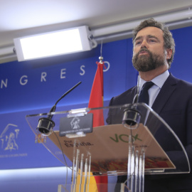  El portavoz de Vox en el Congreso, Iván Espinosa de los Monteros, ofrece una rueda de prensa en el Congreso de los Diputados en Madrid el pasado 8 de agosto EFE/ Fernando Alvarado