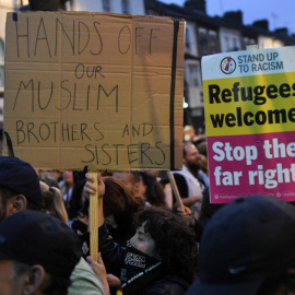 Participants en una protesta antiracista a Londres.