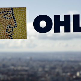 El logo de OHL en una ventana de la sede del grupo. REUTERS