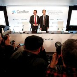 La cúpula de Caixabank renuncia a la remuneración variable