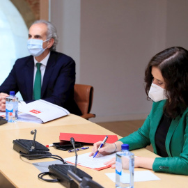 La presidenta regional, Isabel Díaz Ayuso, y el consejero de Sanidad, Enrique Ruiz Escudero. EFE/Fernando Alvarado/Archivo