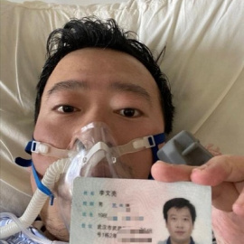 El doctor Li Wenliang, ingresado en el hospital por el coronavirus./ Weibo