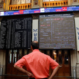 El interior de la Bolsa de Madrid. REUTERS/Andrea Comas