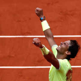 Rafa Nadal celebra su victoria frente al austriaco Dominic Thiem en la final de Roland Garros.- REUTERS/Benoit