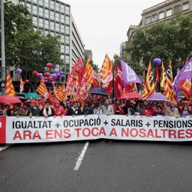 Capçalera de la manifestació convocada pels sindicats majoritaris a Barcelona pel primer de maig / EFE Marta Pérez