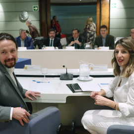 Pablo Iglesias y Yolanda Díaz durante la reunión de hoy con las organizaciones agrícolas. / EFE