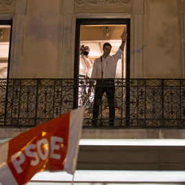 El reelegido secretario general del PSOE, Pedro Sanchez, celebra su victoria en las primarias. REUTERS/Sergio Perez