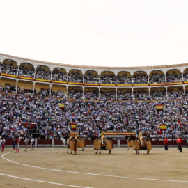 Imagen de archivo de una corrida de toros en las Ventas. EFE