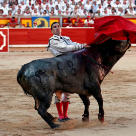 Un torero en el festival de San Fermín en Pamplona. Reuters/Susana Vera