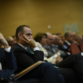 El gobernador del Banco de España, Pablo Hernández de Cos, y el presidente del Frob, Jaime Ponce durante la celebración del décimo aniversario del fondeo de rescate de la banca. E.P./Óscar Cañas