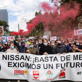 Centenars de treballadors de Nissan, a la protesta d'aquest dijous. EFE / MARTA PÉREZ