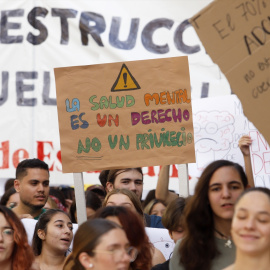 Manifestación estudiantes por la salud mental.
Álex Zea / Europa Press