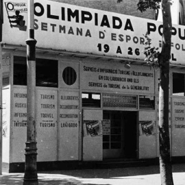 Puesto de la Olimpiada Popular para atender a los deportistas en Barcelona en 1936 / EFE