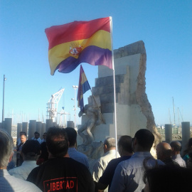 Monumento a los españoles deportados a los campos de concentración nazis, en el Puerto de Almería.