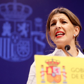 22/01/2020.- La ministra de Trabajo, Yolanda Díaz, durante la rueda de prensa tras la reunión con los dirigentes de las patronales CEOE Antonio Garamendi, y CEPYME Gerardo Cuerva, y de los sindicatos, CCOO, Unai Sordo y UGT, Pepe Álvarez, en la que han