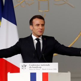 El presidente francés, Emmanuel Macron, en la conferencia de personas con discapacidad este martes. / Reuters