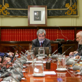 El presidente del Consejo General del Poder Judicial y del Tribunal Supremo (CGPJ), Carlos Lesmes, preside el pleno del CGPJ. / Europa Press / Archivo