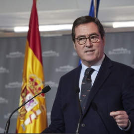 El presidente de la CEOE, Antonio Garamendi, interviene durante el acto de entrega del Premio Navarra Empresarial, en la sala de Exposiciones de Baluarte, a 17 de febrero de 2023, en Pamplona, Navarra (España). Foto: Eduardo Sanz / Europa Press