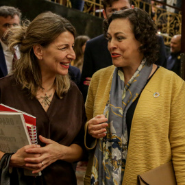 Yolanda Díaz y Magdalena Valerio en el Congreso