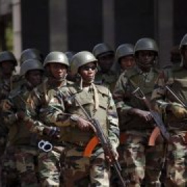 Un ataque terrorista mata a 53 militares y a un civil en Mali