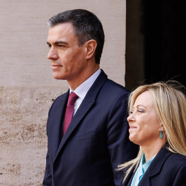  El primer ministro italiano, Giorgia Meloni, recibe al primer ministro español, Pedro Sánchez, en el Palacio Chigi. Foto: Roberto Monaldo/LaPresse vía ZUMA Press/dpa