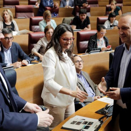 Ximo Puig, Mónica Oltra y Rubén Martínez Dalmau, al inicio del debate de investidura en Les Corts Valencianes. EFE/Manuel Bruque