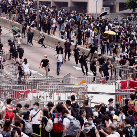 Manifestantes ocupan una calle principal durante un mitin contra las enmiendas a un proyecto de ley de extradición cerca del Consejo Legislativo en Hong Kong. Liau Chung-Ren/ZUMA/EP