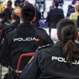 Varios agentes de Policía Nacional durante la inauguración de las III Jornadas sobre Mujer, Igualdad y Seguridad, en el Centro Tecnológico de Seguridad en El Pardo, a 6 de marzo de 2023, en Madrid, (España). Foto: Ricardo Rubio / Europa Press