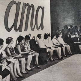 Final del concurso de amas de casa, organizado por la revista Ama, en 1968. Imagen publicada en el número extraordinario de Navidad