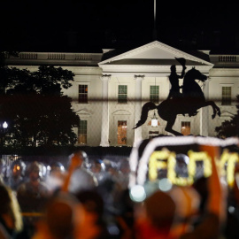 03/06/2020.- Un día más de manifestaciones ante la Casa Blanca. REUTERS/Jim Bourg