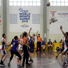 Una competició de bàsquet infantil. UCEC.