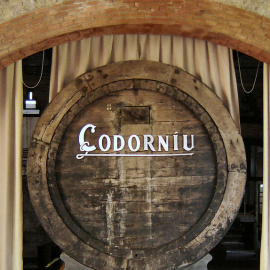 Entrada de las bodegas Codorniu.