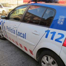 Un coche de la Policía Local.  Radio Palencia