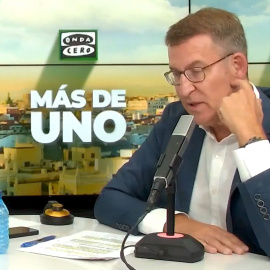  El presidente del PP, Alberto Núñez Feijóo, en el programa de Onda Cero Más de Uno