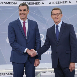  Pedro Sánchez y Alberto Núñez Fiejóo en el debate de Atresmedia