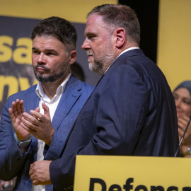 El candidato número uno de ERC por Barcelona al Congreso de los Diputados, Gabriel Rufián, comparece tras conocer los resultados de la jornada electoral de los comicios generales del 23J.-LORENA SOPENA / Europa Press