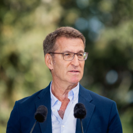 El presidente del Partido Popular, Alberto Núñez Feijóo, durante la inauguración del curso político en el Castillo de Soutomaior, a 27 de agosto de 2023, en Pontevedra, A Coruña, Galicia (España).