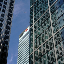 La sede del banco HSBC, en Canary Wharf, el distrito financiero de Londres. REUTERS/Kevin Coombs