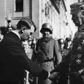 Hitler y Paul von Hindenburg en el Día de Potsdam, 21 de marzo de 1933. WIKIPEDIA