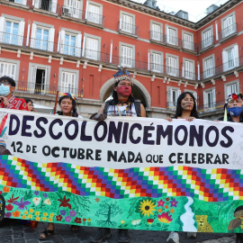 Imagen de cuando colectivos antirracistas y anticoloniales se manifestaron en Madrid contra el Día de la Hispanidad el 12 en octubre de 2021 (Foto de archivo).-ISABEL INFANTES / Europa Press