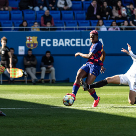 Imagen de un partido entre el FC Barcelona y el Sevilla FC Femenino, de la Liga Iberdrola. E.P./Javier Borrego.