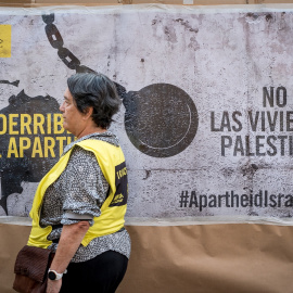  Varios activistas de Amnistía Internacional denuncian lo que denominan ‘Apartheid israelí’ en Palestina, en la plaza de Callao, a 4 de junio de 2023, en Madrid (España). Diego Radamés / Europa Press