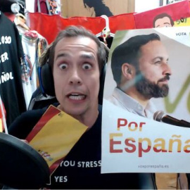 Jandro Lion en un vídeo de Youtube con banderas de España y la cara de Abascal.