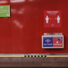 Señales en el Metro de Madrid. / ARCHIVO