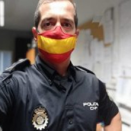 El policía ultra Jandro Lion se enfrenta a otra falta muy grave por lucrarse indebidamente a través de Youtube